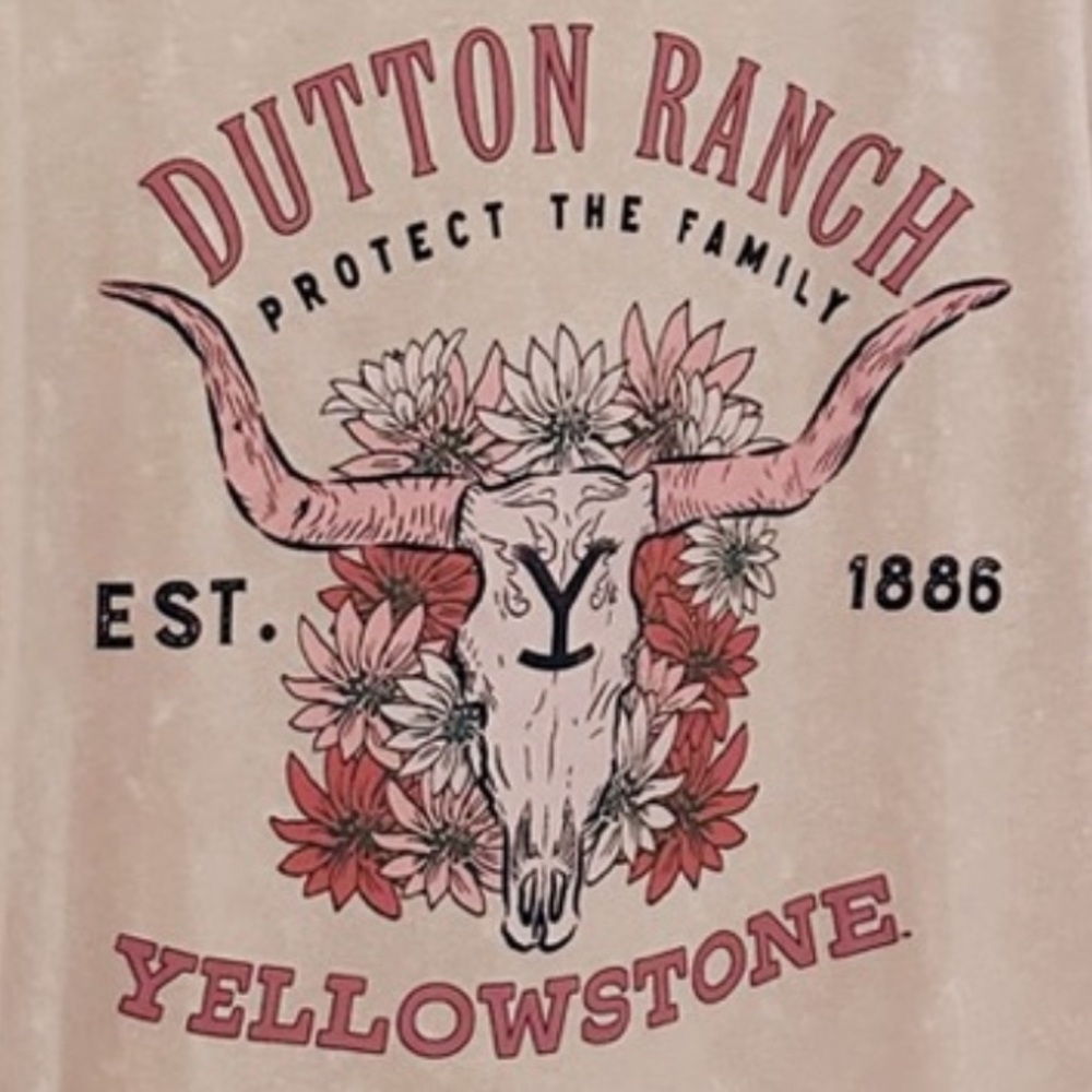 Yellow Stone Dutton Ranch Graphic Tee - Picture 3 of 6